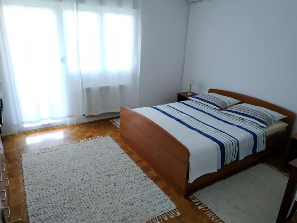 Amazing Seaview Apartment With A Balcony Near The Beach - Kneza Trpimira I 扎达尔 外观 照片